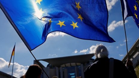 ЕК: Западните Балкани трябва да преборят корупцията за членство в съюза