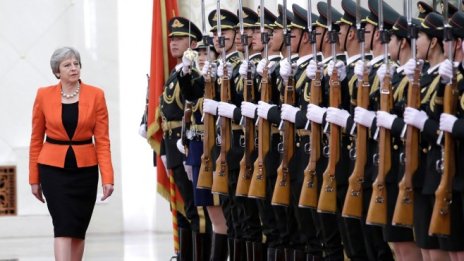 Тереза Мей: Работата в екип ме отличава от всички мъже на поста преди мен