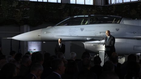 Желязков: Изтребителят F-16 Block 70 е символ на стратегическото партньорство със САЩ