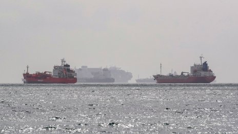 В Белия дом обмислят премахване на тавана върху цената на руския петрол