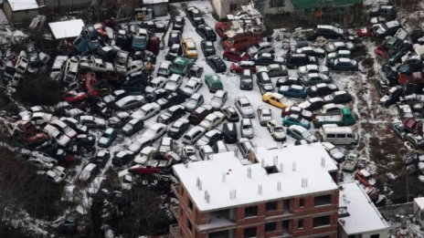 Албания ще забрани вноса на автомобили, произведени преди 2009 г.