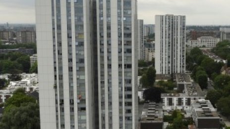 Офертните цени на жилищата в Лондон през февруари спадат за първи път от 2010 г.