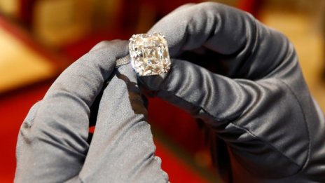 De Beers отчитат 39% спад в продажбата на диаманти за годината