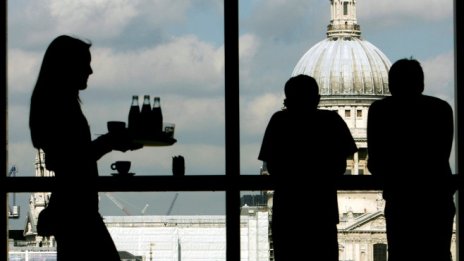 Кризата в индустрията в Германия се насочва и към сектора на услугите