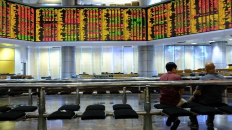 Азиатските борси приключиха без единна посока на фона на санкциите срещу SMIC