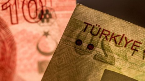 Конфликтът около Нагорни Карабах спря възхода на лирата