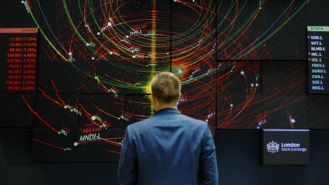 Отслабването на положителните тенденции на световните пазари тласна надолу европейските борси