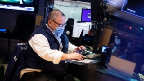 Dow Jones завърши на най-ниското си ниво от началото на годината