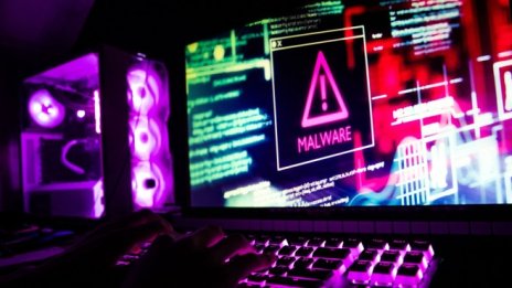 Украйна е засегната и от мащабна хакерска атака