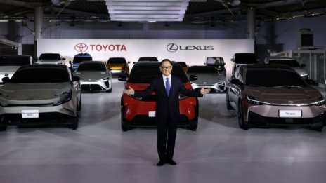 Електромобилната стратегия на Toyota отразява нейното широко пазарно присъствие