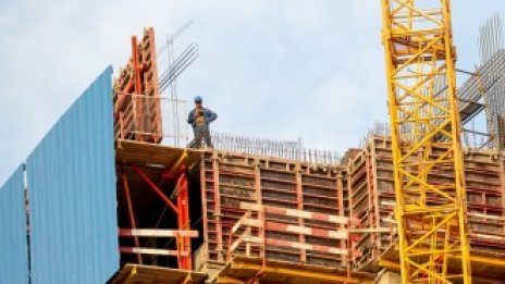 Силният жилищен пазар подкрепя скока на строителството във Великобритания