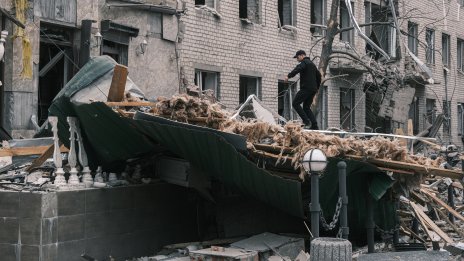 Колко ще струва възстановяването на повредените сгради и инфраструктура в Украйна?