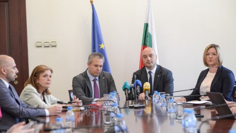 Всички вписвания на залози и запори вече могат да се следят в реално време