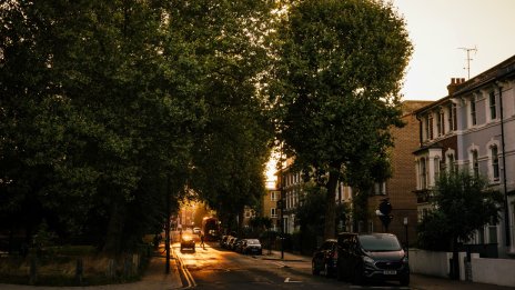 Горещите вълни в Европа правят жилищата ѝ трудни за обитаване