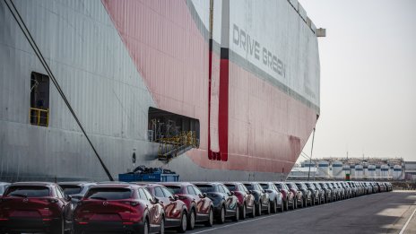 Глобалната експанзия на китайските автопроизводители минава през логистиката