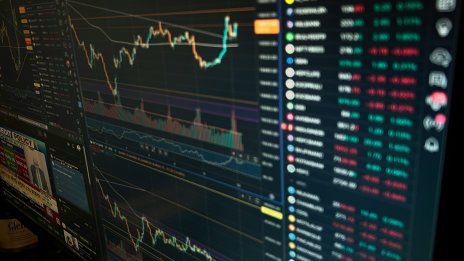 Нервността на дълговия пазар сигнализира за предпазливост при акциите