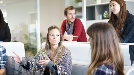 Младежката безработица е била 14,4% през 2015 г.