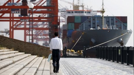 Японският износ се повишава през декември за пръв път от 15 месеца