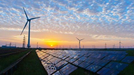 Коронавирусът удря и глобалните пазари за възобновяема енергия