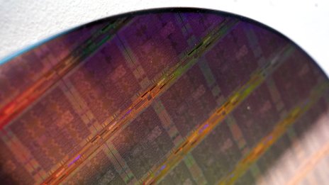 Незаконните потоци от чипове към Русия се забавят