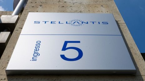 Stellantis поглежда към електромобилния трон с инвестиция от над 30 млрд. евро
