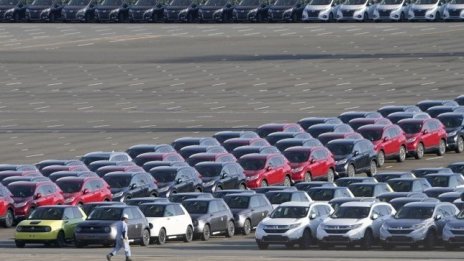 Продажбите на нови автомобили в България нарастват през март с 34%