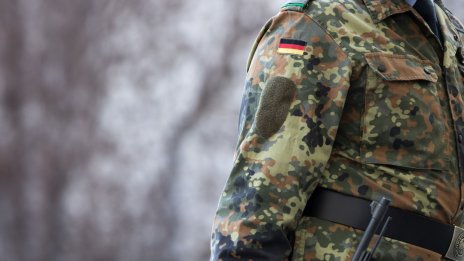 Германия няма да постигне целта си за разходите за отбрана към 2029 г.