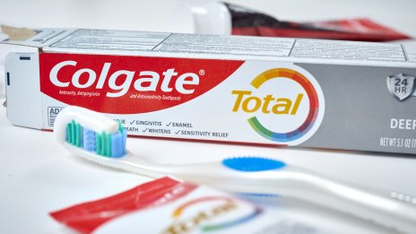 Colgate-Palmolive запази годишната си прогноза заради устойчивото търсене