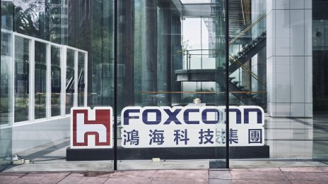 Тайванската Foxconn не успя да изпълни прогнозите за печалбата си