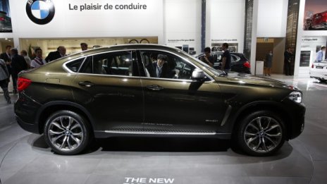 BMW забавя скоростта си