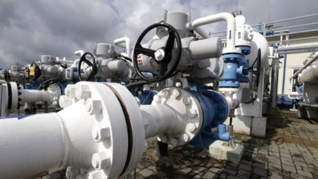 Украйна е изплатила на "Газпром" 1,45 млрд. долара от дълга си