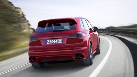 Porsche показа обновения Cayenne GTS