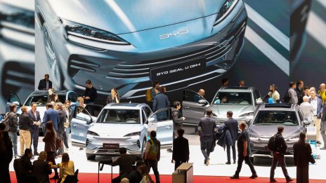 Глобалната експанзия на BYD среща препятствия заради трупащите се запаси