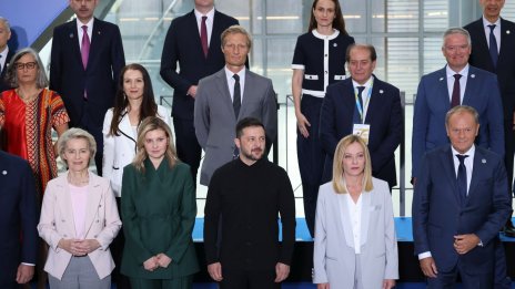 ЕК иска да мобилизира 10 млрд. евро инвестиции за възстановяване на Украйна