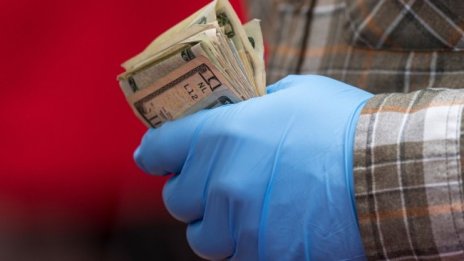 Четири банки започват да отпускат безлихвени кредити за физически лица