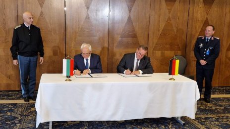 България и Германия подписаха споразумение за съвместна покупка на зенитно-ракетни комплекси