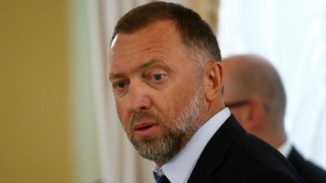 Дерипаска планира да се оттегли от ръководството на двете си най-големи компании