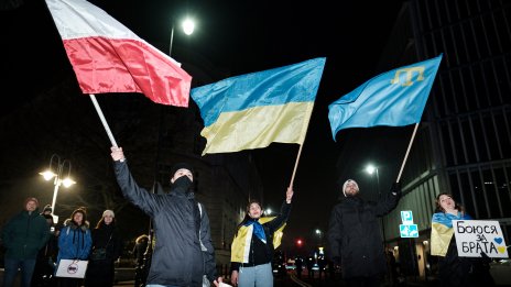 Подкрепата на Полша за украинците се пропуква в опасен момент