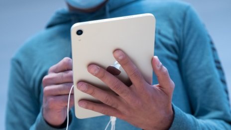 Apple атакува в съда рекордна глоба, наложена ѝ във Франция