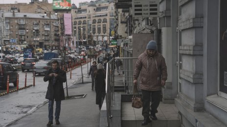 Икономиките в ЦИЕ ще ускорят растежа през 2025 г., ако Тръмп не ги препъне