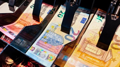 Близо половината от левовете в обращение са събрани от БНБ