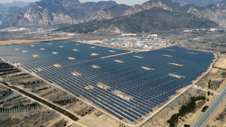 Европа отчита съществен ръст на производството на ток от соларни панели през зимата