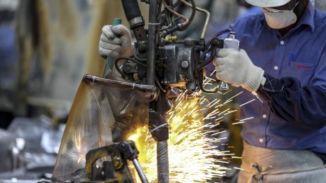 Японските фирми се съгласиха на най-голямото увеличение на заплатите от 34 години