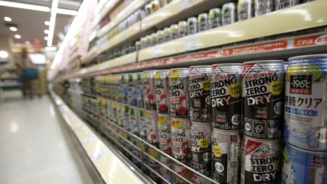 Алкохолните коктейли в кен изместват бирата в Япония