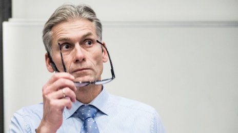 Изпълнителният директор на Danske Bank се оттегля заради скандал с пране на пари