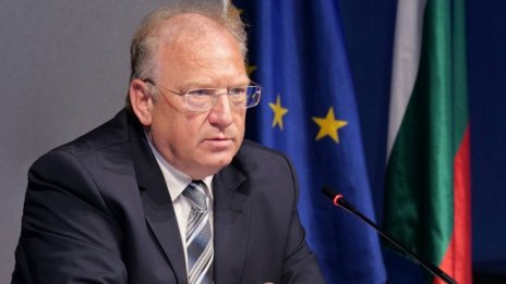 Външният министър: Отворени сме за диалог със Северна Македония