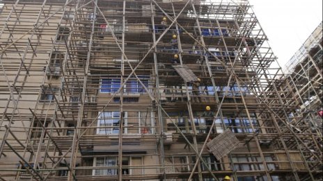 Шанхай затегна условията за покупка на жилище