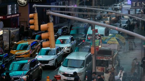 Ню Йорк ще опита да намали трафика в Манхатън с такса "задръстване"