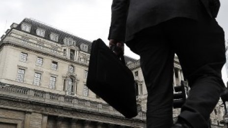 АЦБ се въздържа от допълнително вливане на ликвидност