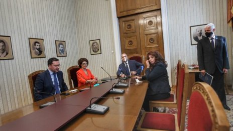 Радев ще връчи втория мандат в четвъртък